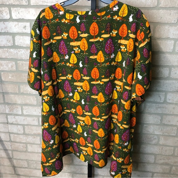 NWT Maevn Prints Fall Animal print short sleeve scrub top size 5X - Picture 4 of 7